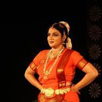 Actress Sukanya Classical Dance Photos | Picture 926756