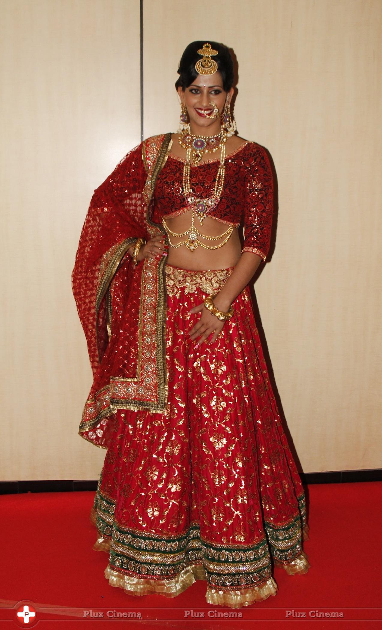Sanjana Singh walks for Makeup Mantra fashion show photos | Picture 1007440