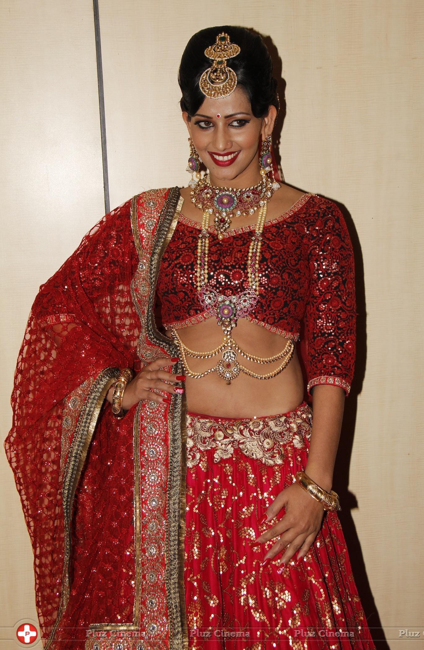 Sanjana Singh walks for Makeup Mantra fashion show photos | Picture 1007446