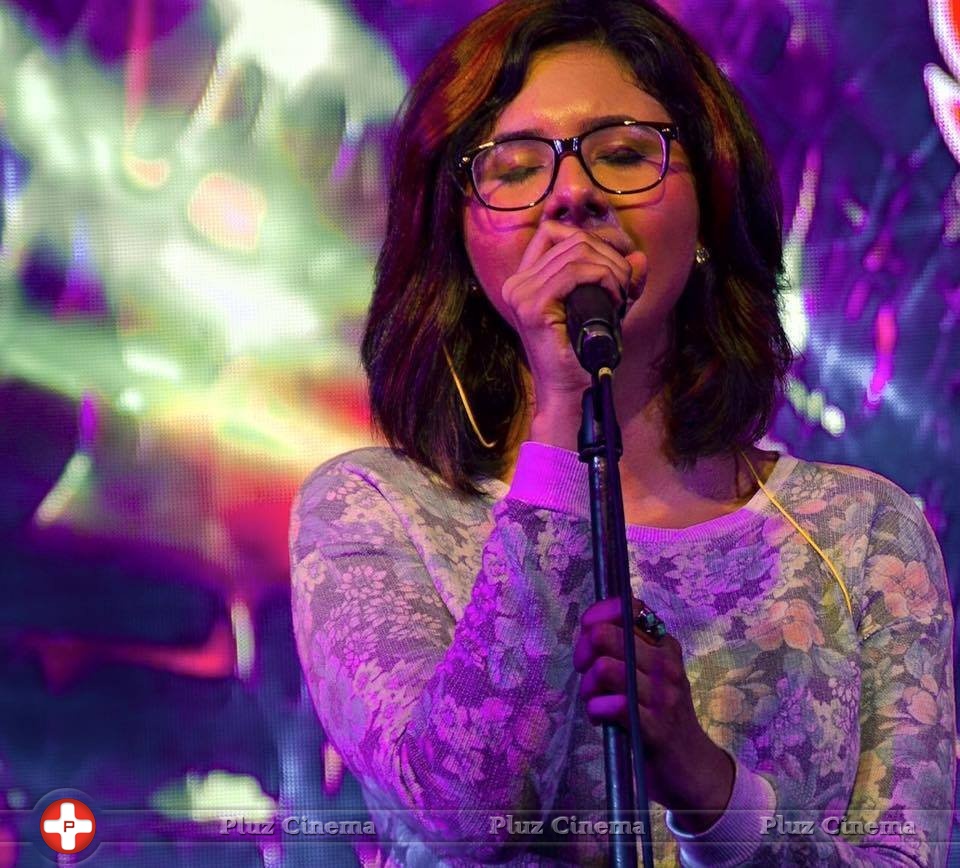 Shakthisree Gopalan Performing In A Stage Photos | Picture 1435514