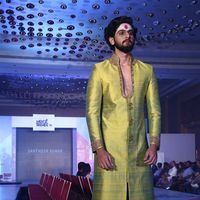 Men's Trends 16 Fashion Show Pictures | Picture 1439182