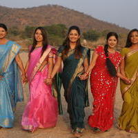 Baja Bhajantreelu Movie Hot Stills | Picture 598489