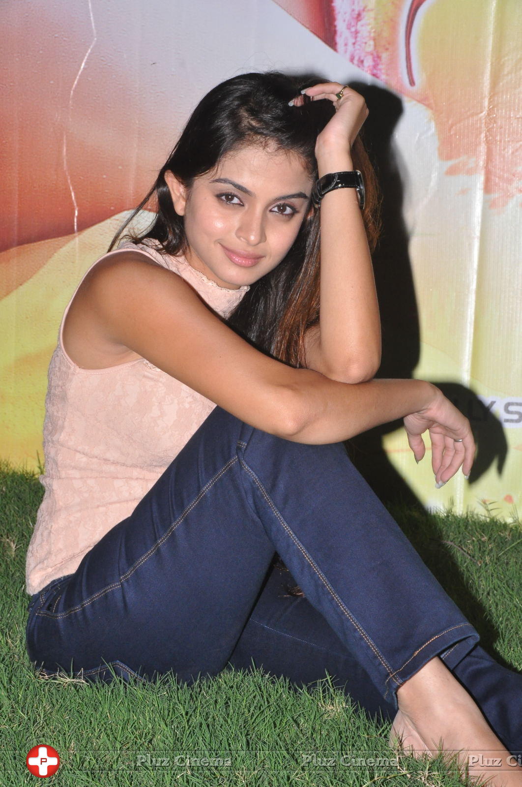 Sheena Shahabadi at Nuvve Naa Bangaram First Look Release Photos | Picture 599465