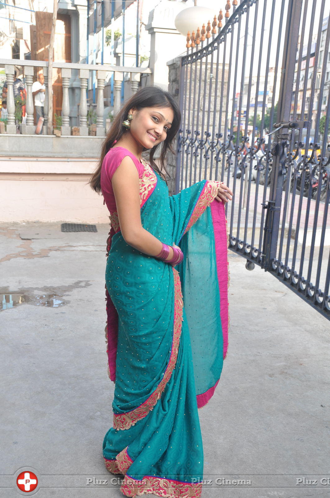 Priyanka Rao - Priyanka Rao Launches Silk of India Exhibition Photos | Picture 581396