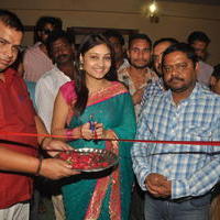 Priyanka Rao - Priyanka Rao Launches Silk of India Exhibition Photos | Picture 581354