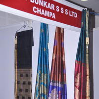 Governor wife Vimala Narasimhan launches silk mark expo photos | Picture 590316