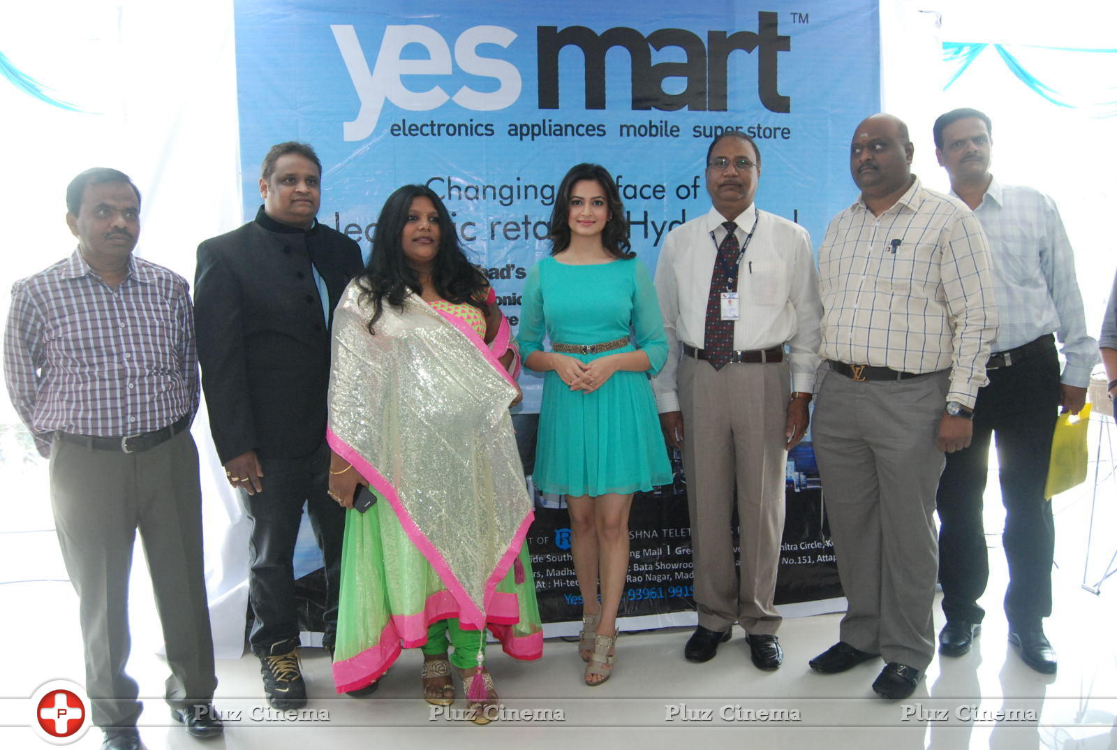 Kriti Kharbanda launches Yesmart at kompally photos | Picture 589918
