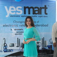 Kriti Kharbanda - Kriti Kharbanda launches Yesmart at kompally photos | Picture 590017