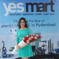 Kriti Kharbanda - Kriti Kharbanda launches Yesmart at kompally photos | Picture 590035