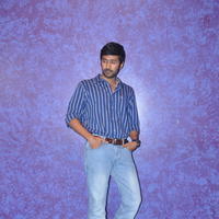 Rahul Ravindran at Hyderabad Movie Press Meet Photos | Picture 590253