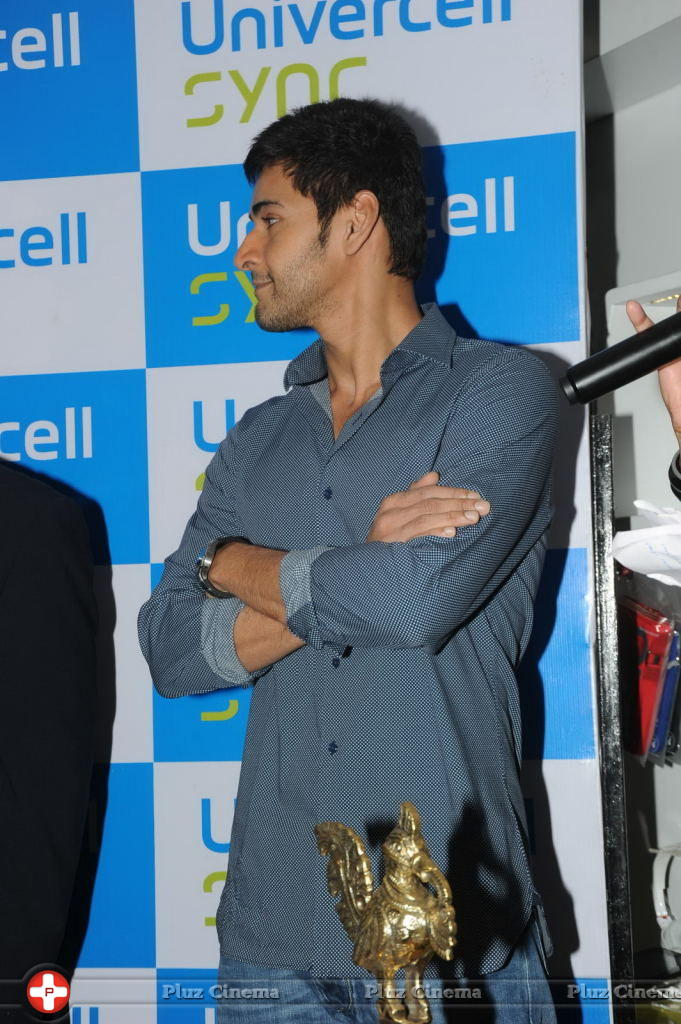 Mahesh Babu Launches Univercell Sync Mobile Store Photos | Picture 696505