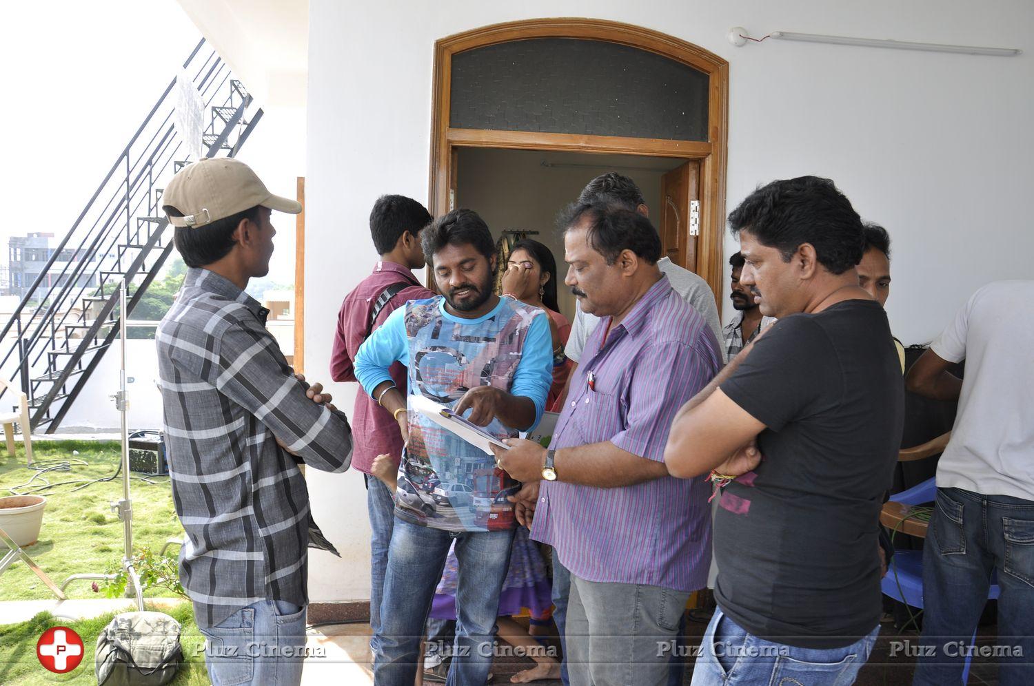 Okkaditho Modalaindi Movie Working Stills | Picture 867742