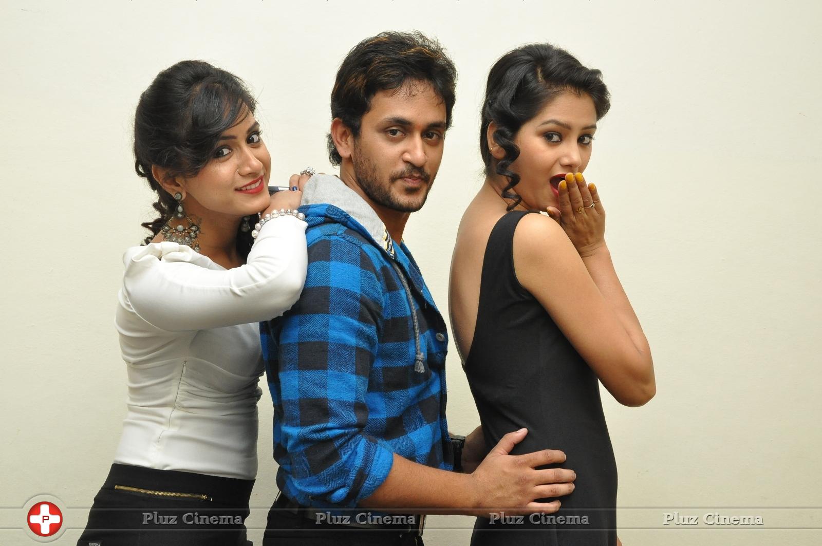O Cheliya Naa Priya Sakhiya Movie Audio Launch Photos | Picture 880705