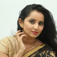 Ishika Singh New Photos | Picture 881447