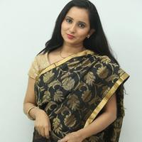 Ishika Singh New Photos | Picture 881453