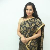 Ishika Singh New Photos | Picture 881455