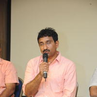 Srinu Vaitla Controversy Press Meet Photos | Picture 840139