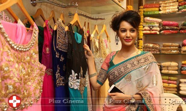 Deeksha Panth Launches Nakshatra Designer Store Photos | Picture 848137