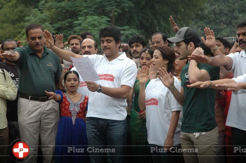 Nagarjuna Family Joins Swachh Bharat Photos | Picture 852367