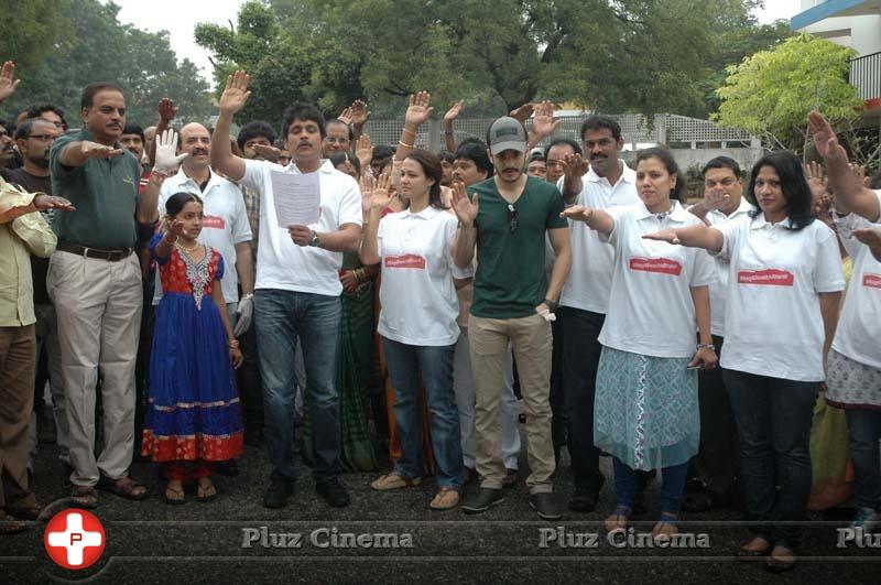 Nagarjuna Family Joins Swachh Bharat Photos | Picture 852373