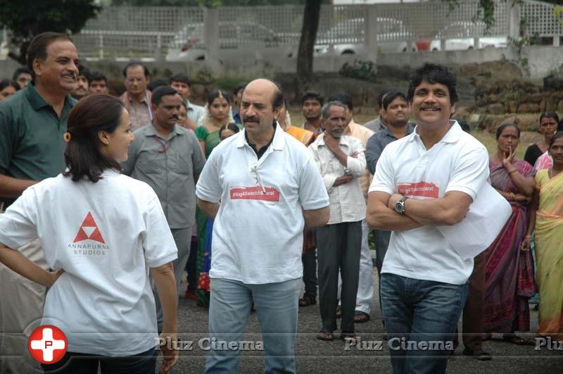 Nagarjuna Family Joins Swachh Bharat Photos | Picture 852377