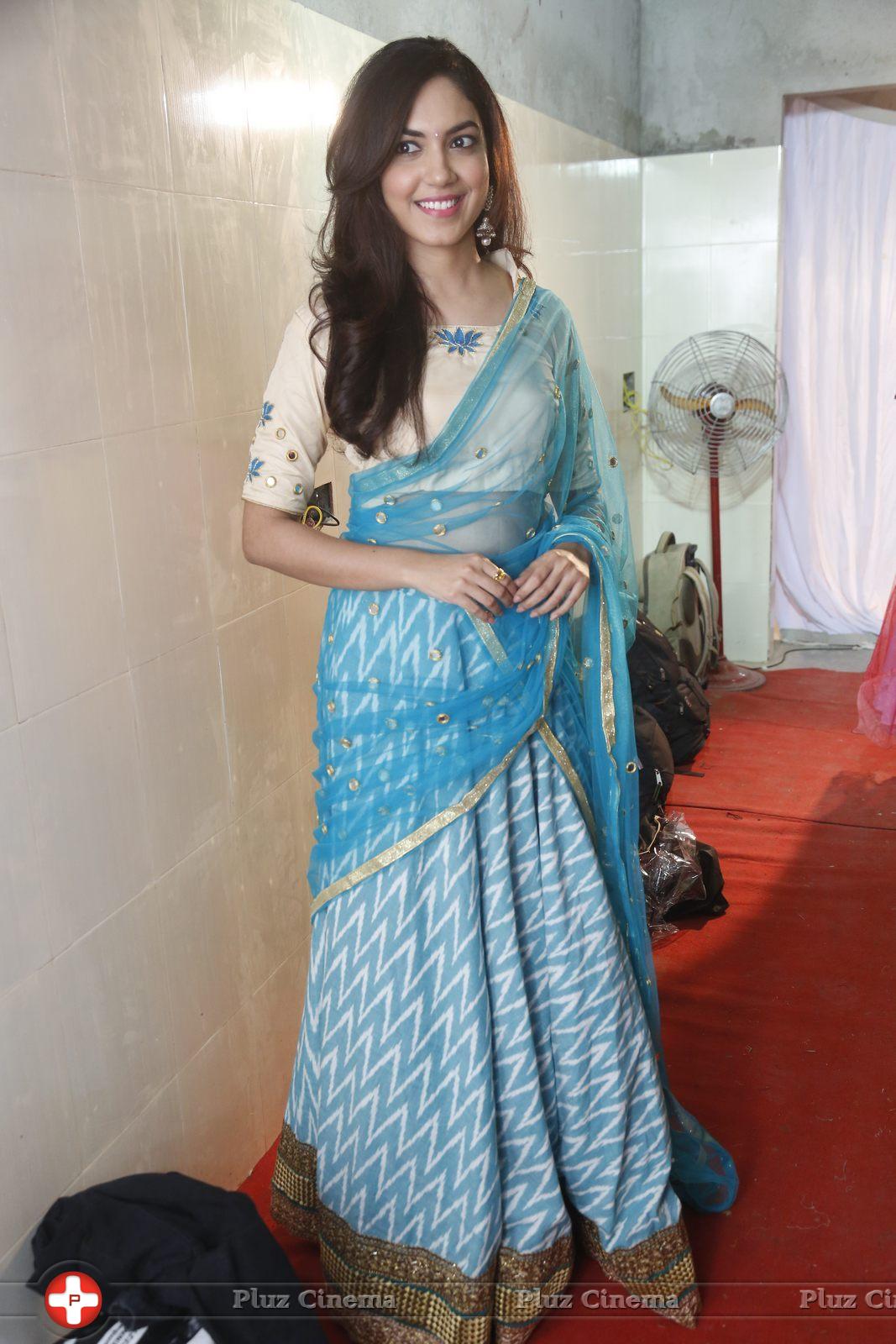 Ritu Varma in Saree Hot Photos | Picture 1060223