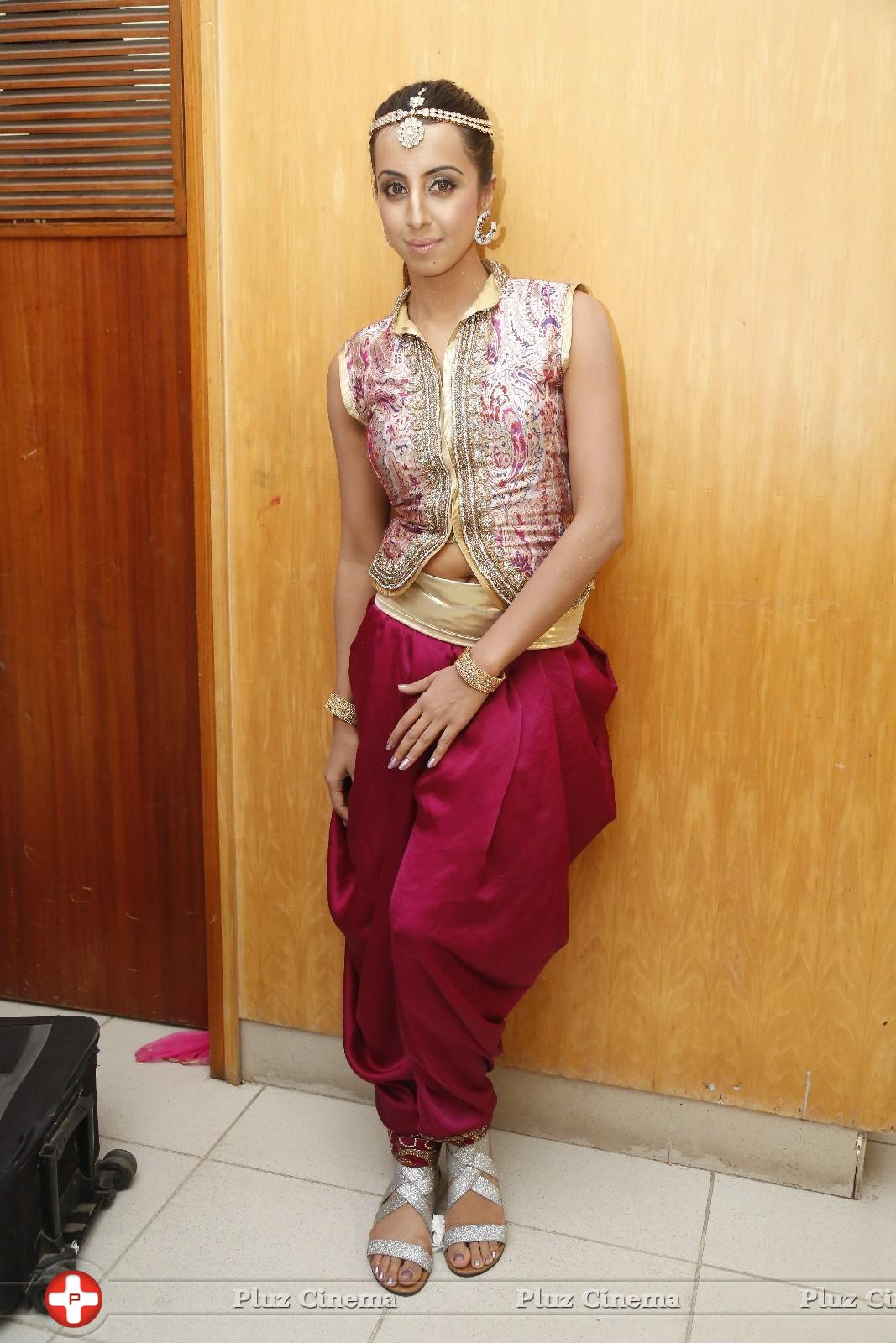 Sanjana Galrani Hot at TSR TV9 National Film Awards Backstage Photos | Picture 1068446