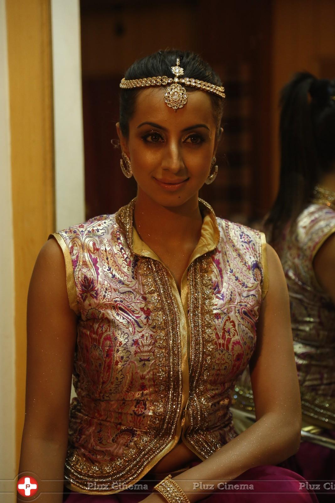 Sanjana Galrani Hot at TSR TV9 National Film Awards Backstage Photos | Picture 1068505