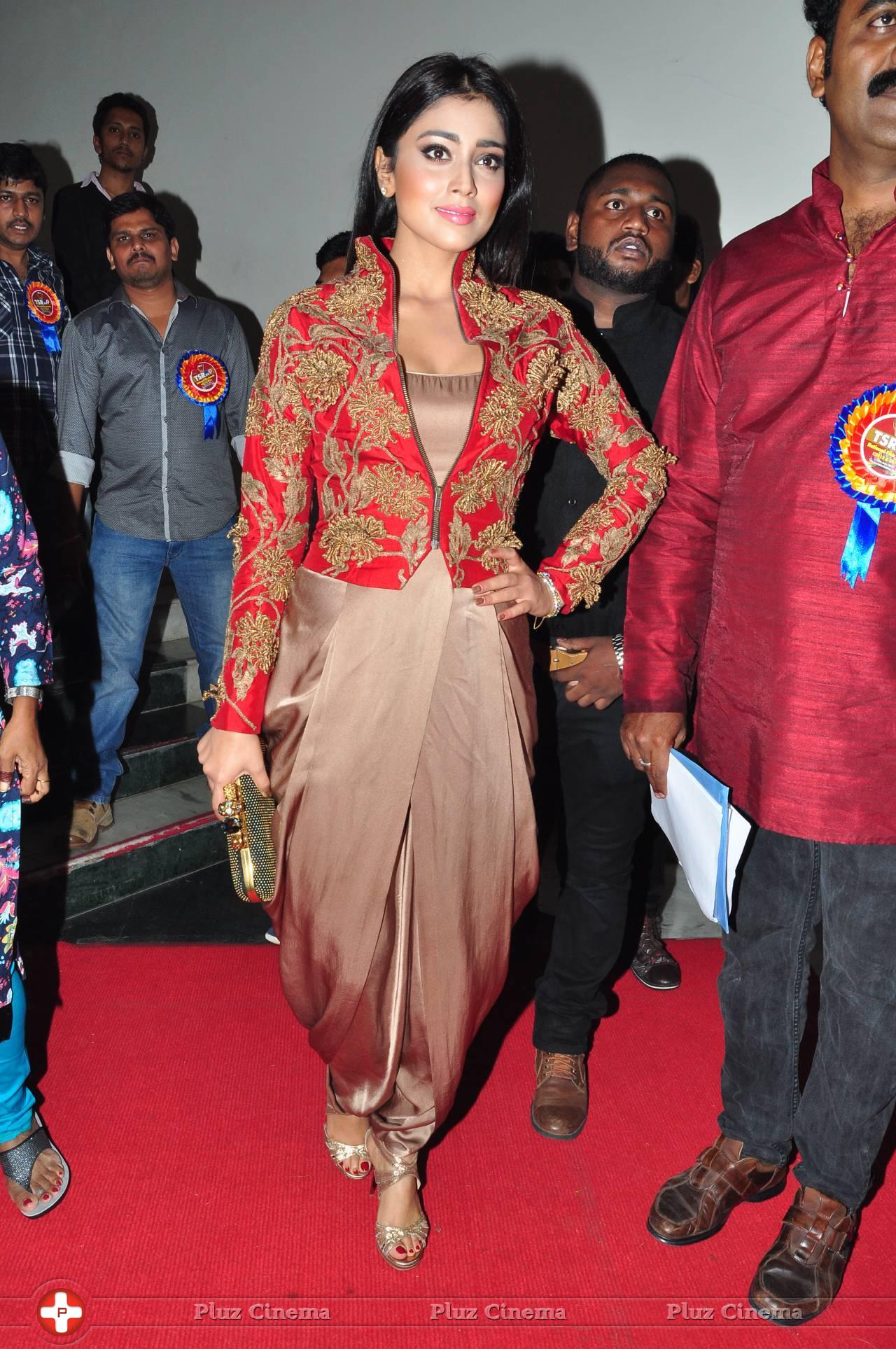Shriya Saran Hot at TSR TV9 National Film Awards Photos | Picture 1069521