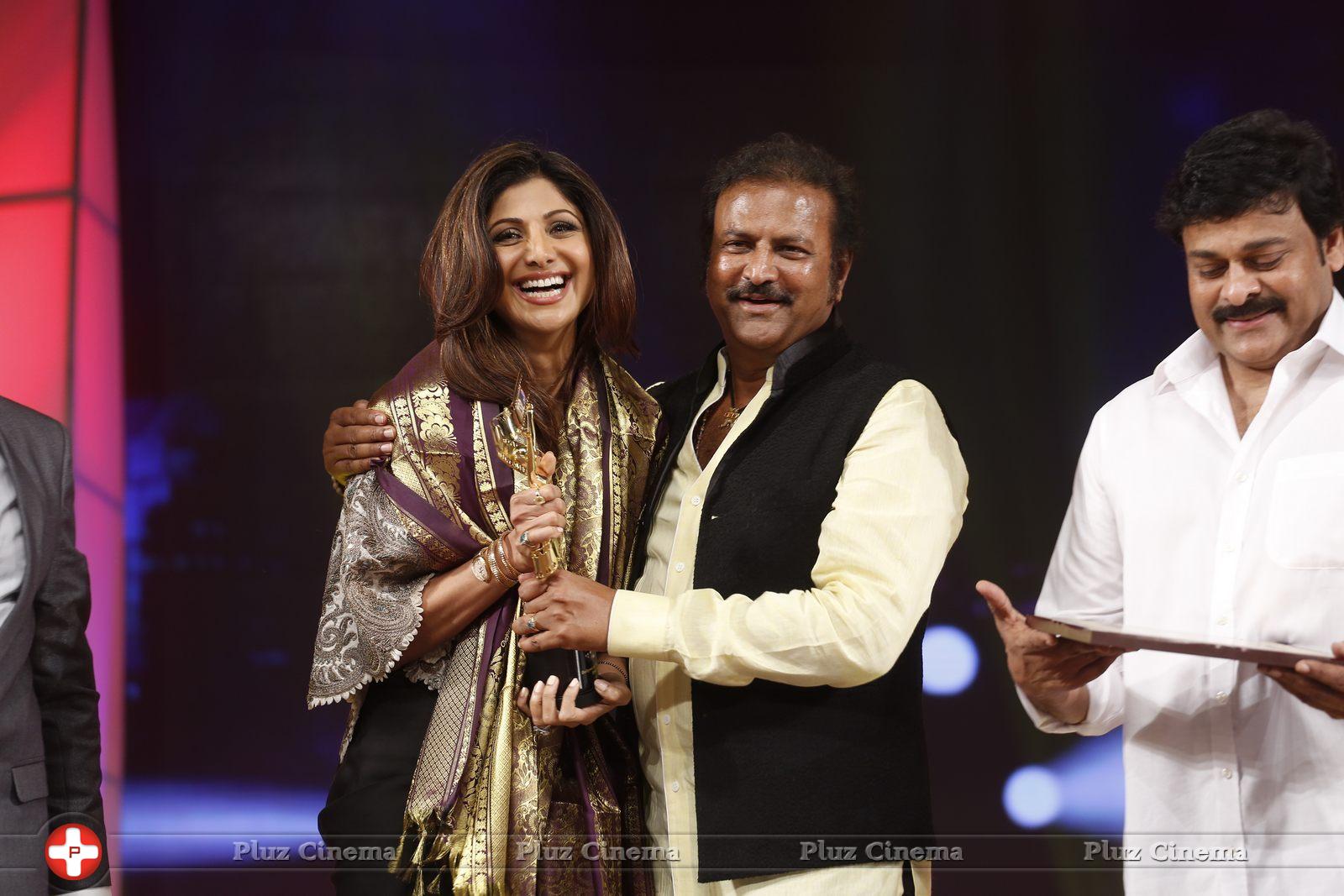 Shilpa Shetty - TSR TV9 National Film Awards 2015 Photos | Picture 1069261