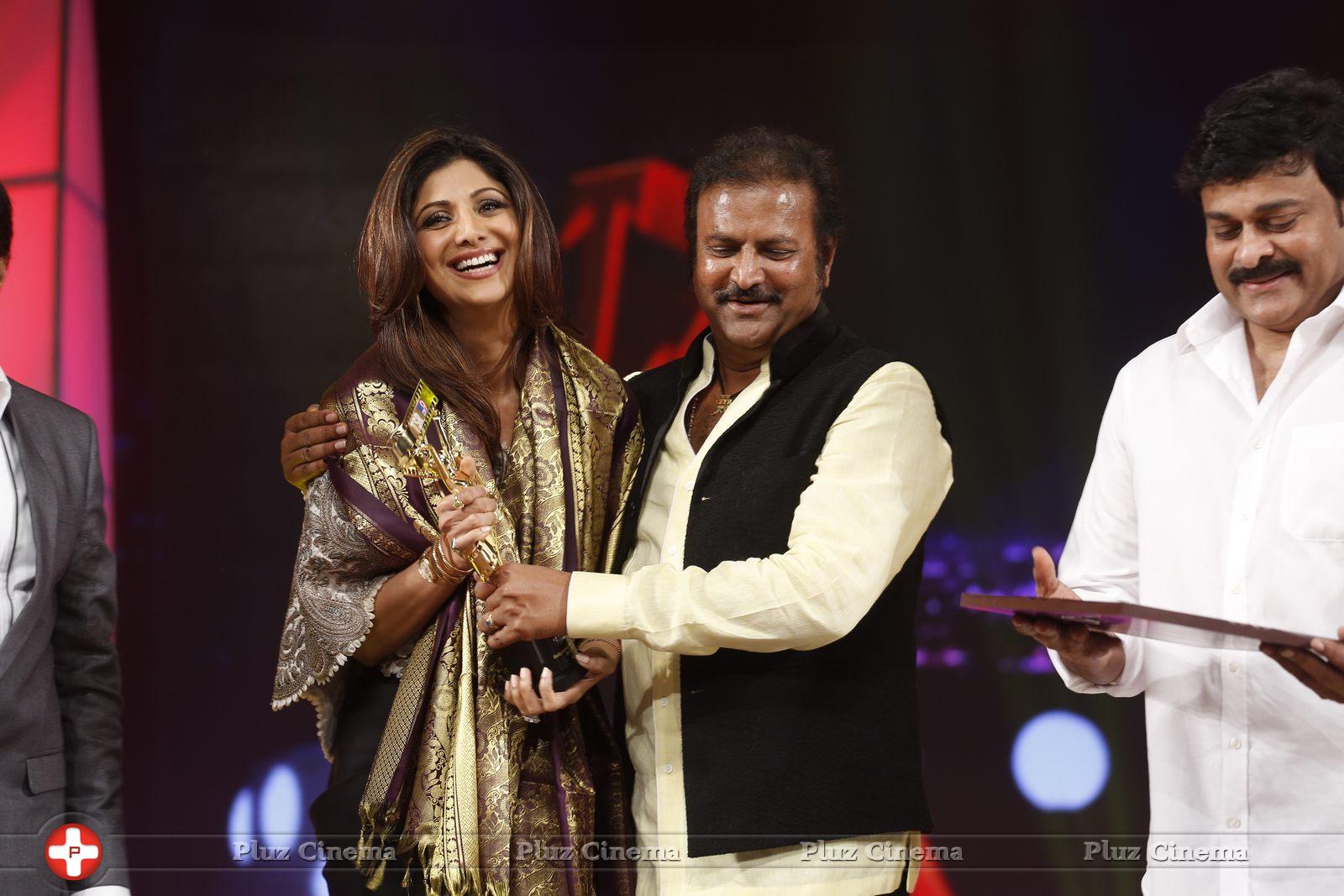 Shilpa Shetty - TSR TV9 National Film Awards 2015 Photos | Picture 1069262