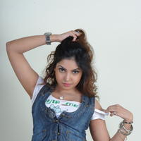 Komal Jha Latest Images | Picture 660192