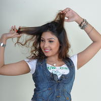 Komal Jha Latest Images | Picture 660206