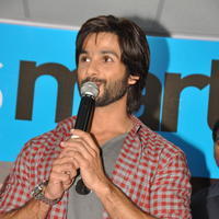 Shahid Kapoor - Yes Mart Opening in Madhapur Pictures | Picture 660450