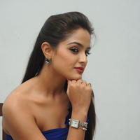 Asmita Sood Hot Photos at Aadu Magadura Bujji Platinum Disc Function | Picture 661253