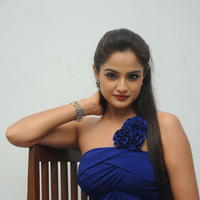 Asmita Sood Hot Photos at Aadu Magadura Bujji Platinum Disc Function | Picture 661267