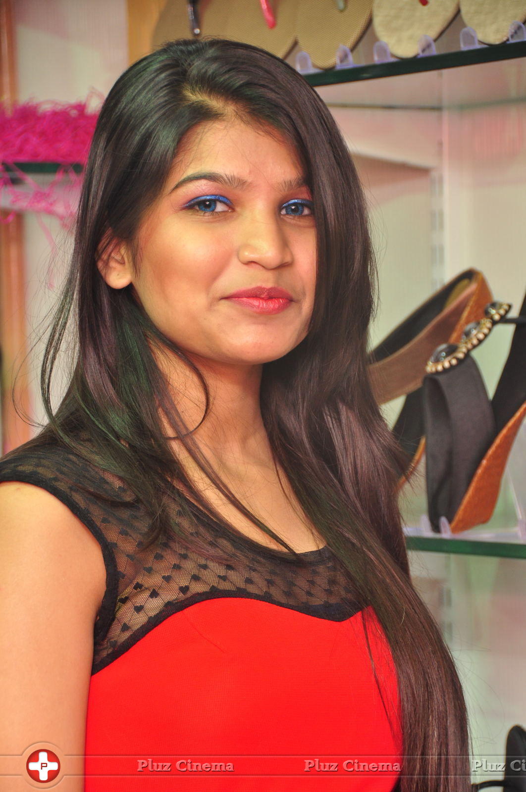 Isha Agarwal - Isha Agarwal Launches Moches 5 foot Fashion Store Pictures | Picture 664890