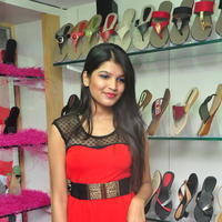 Isha Agarwal - Isha Agarwal Launches Moches 5 foot Fashion Store Pictures
