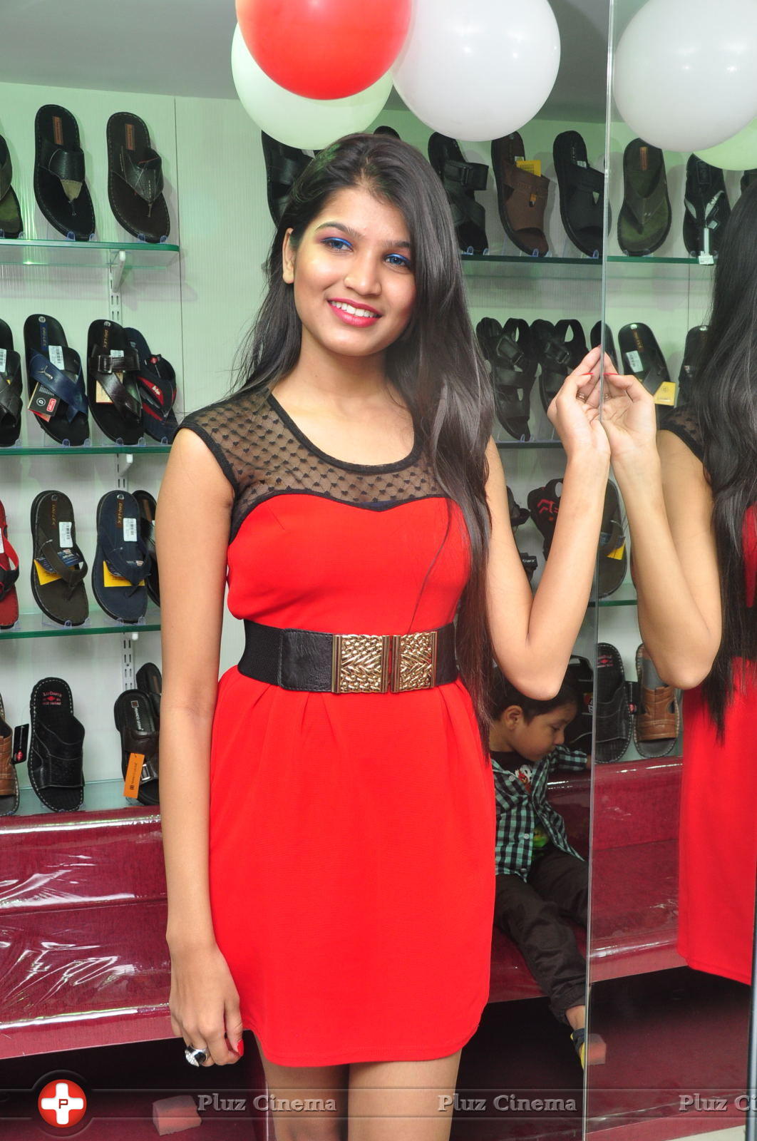 Isha Agarwal Hot Images at Moches 5 foot Fashion Store Launch Pictures | Picture 664933