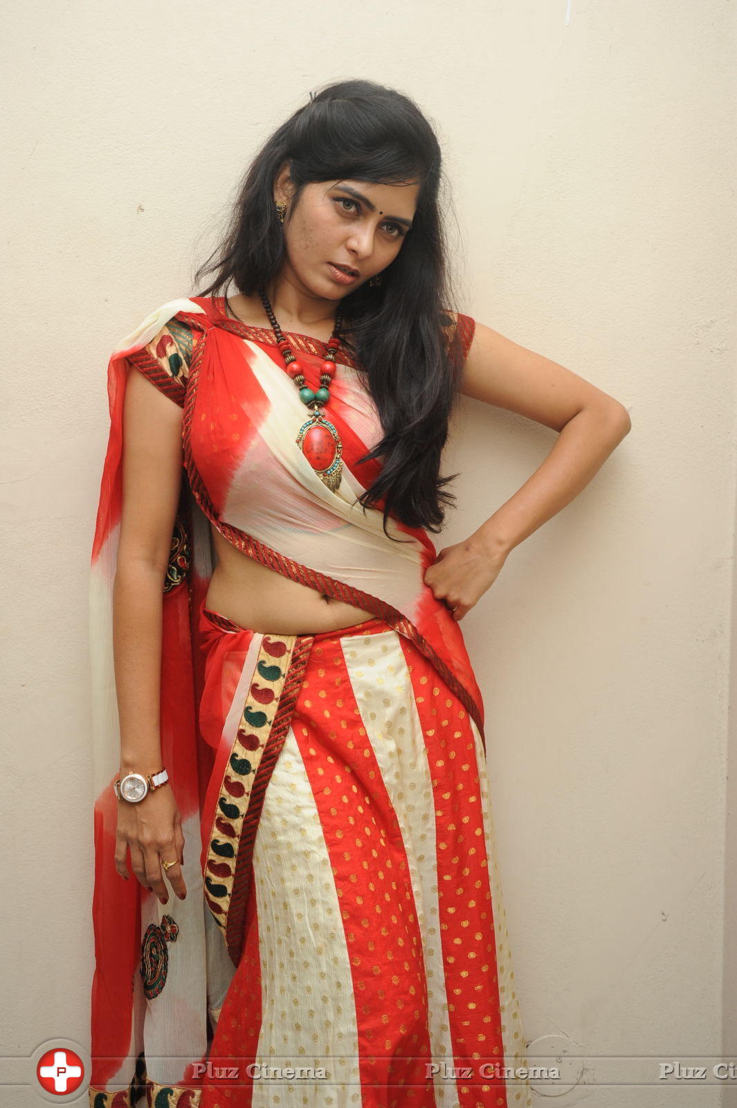 Madhumita at Cut Chesthe Movie Audio Launch Photos | Picture 666186