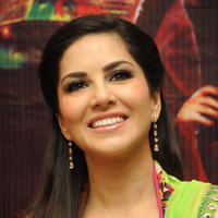 Sunny Leone Hot Photos at Jackpot Team Visits Kanishk Store | Picture 666957