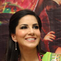 Sunny Leone Hot Photos at Jackpot Team Visits Kanishk Store | Picture 666968