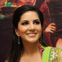 Sunny Leone Hot Photos at Jackpot Team Visits Kanishk Store | Picture 666979