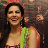 Sunny Leone Hot Photos at Jackpot Team Visits Kanishk Store | Picture 666987