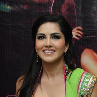 Sunny Leone Hot Photos at Jackpot Team Visits Kanishk Store | Picture 666843