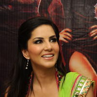 Sunny Leone Hot Photos at Jackpot Team Visits Kanishk Store | Picture 666861