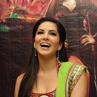 Sunny Leone Hot Photos at Jackpot Team Visits Kanishk Store | Picture 666865