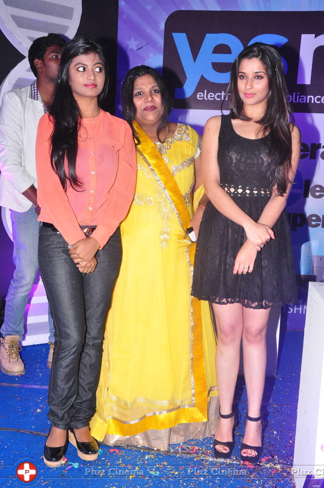 Yes Mart Lucky Draw Contest at Madhapur Stills | Picture 665108