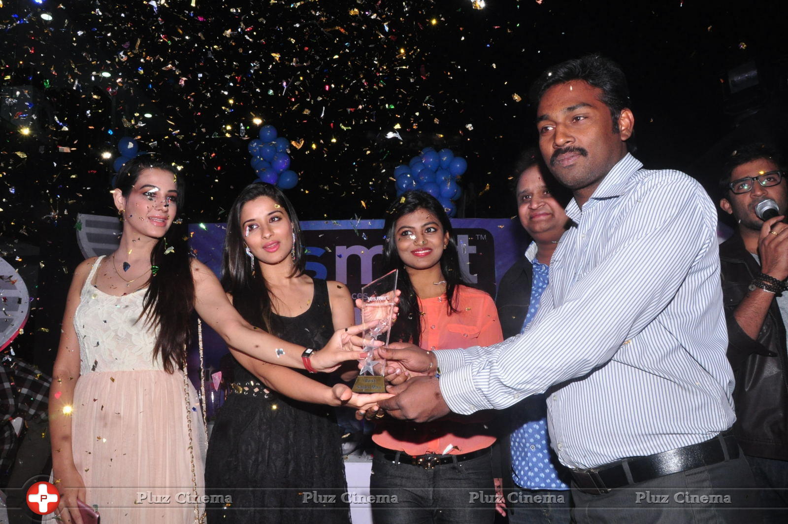 Yes Mart Lucky Draw Contest at Madhapur Stills | Picture 665120