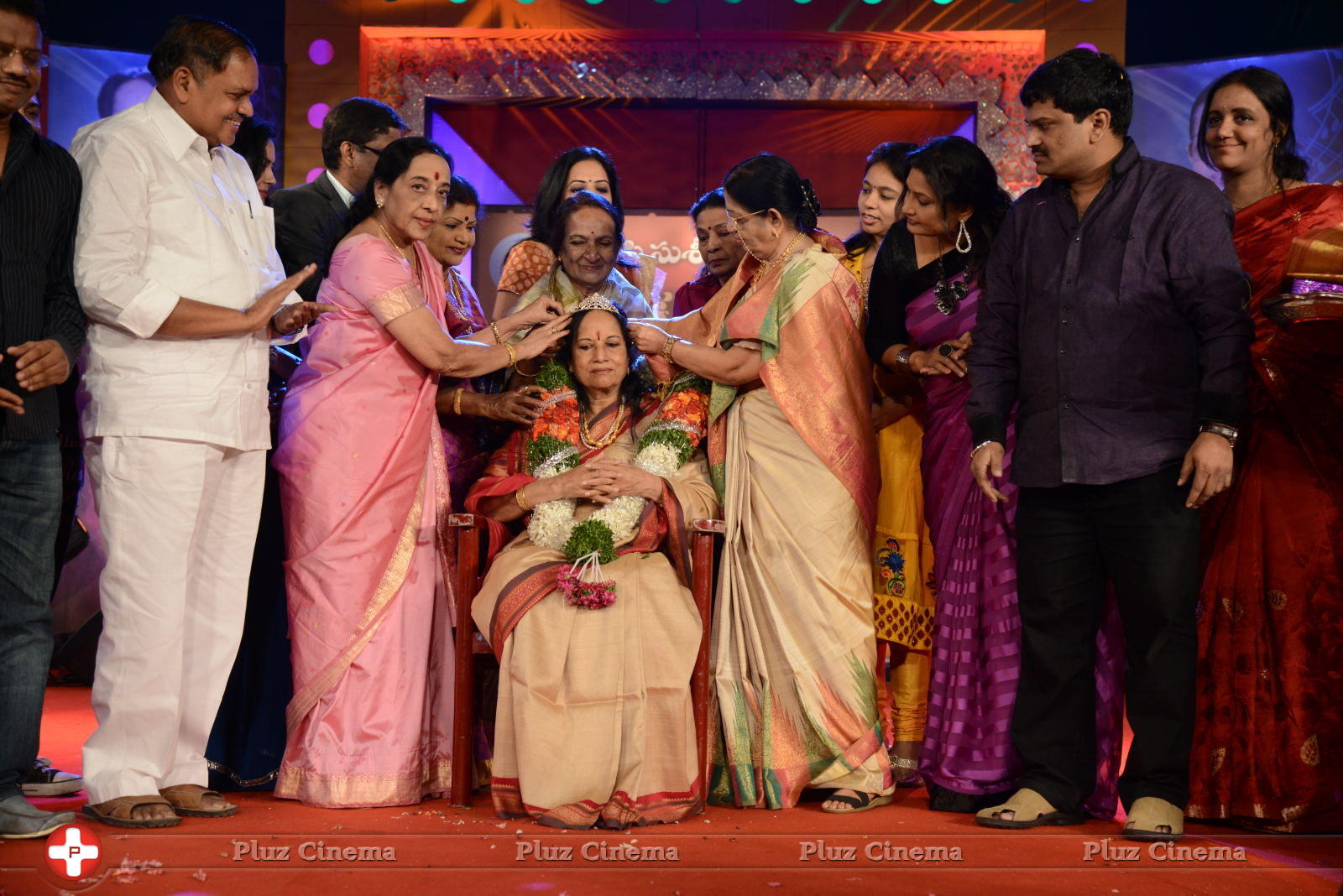 Vani Jayaram receives P. Susheela award 2013 Stills | Picture 667913